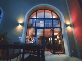 Le Chateau Des Cinq Cantons Hotel Carpentras Luaran gambar
