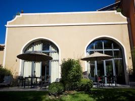 Le Chateau Des Cinq Cantons Hotel Carpentras Luaran gambar