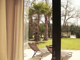 Le Chateau Des Cinq Cantons Hotel Carpentras Luaran gambar
