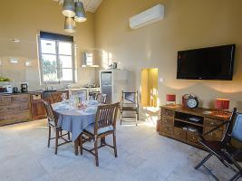 Le Chateau Des Cinq Cantons Hotel Carpentras Luaran gambar